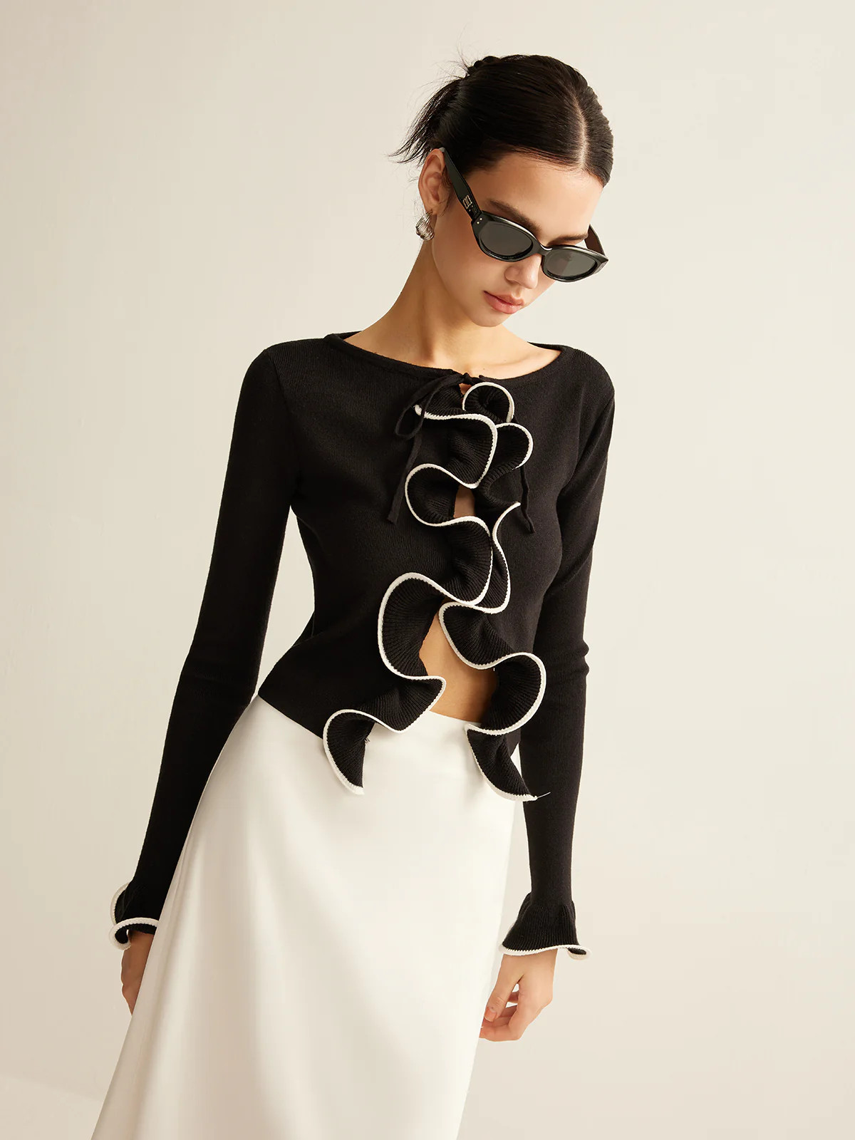 Contrast Ruffle Skinny Cardigan | Commense