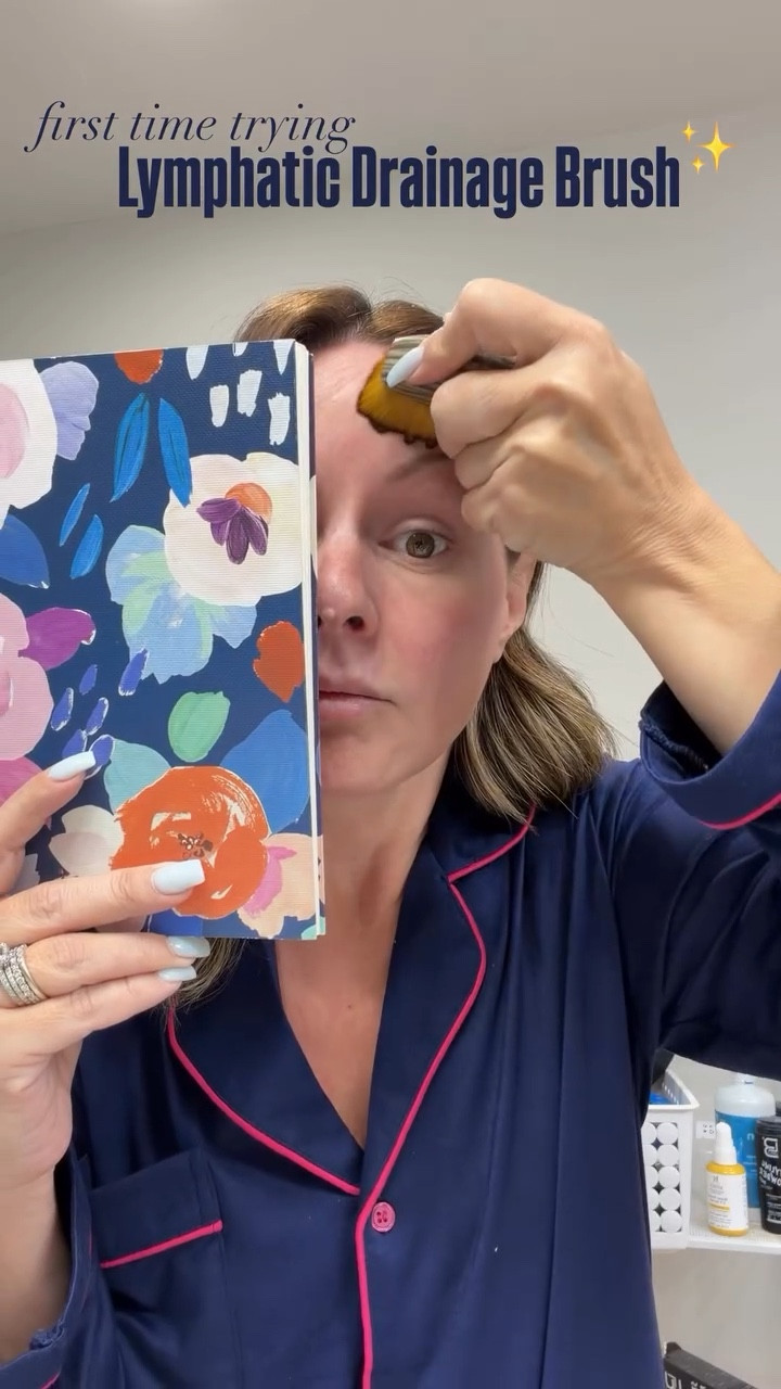 Lymphatic Drainage Brush first time trying ✨