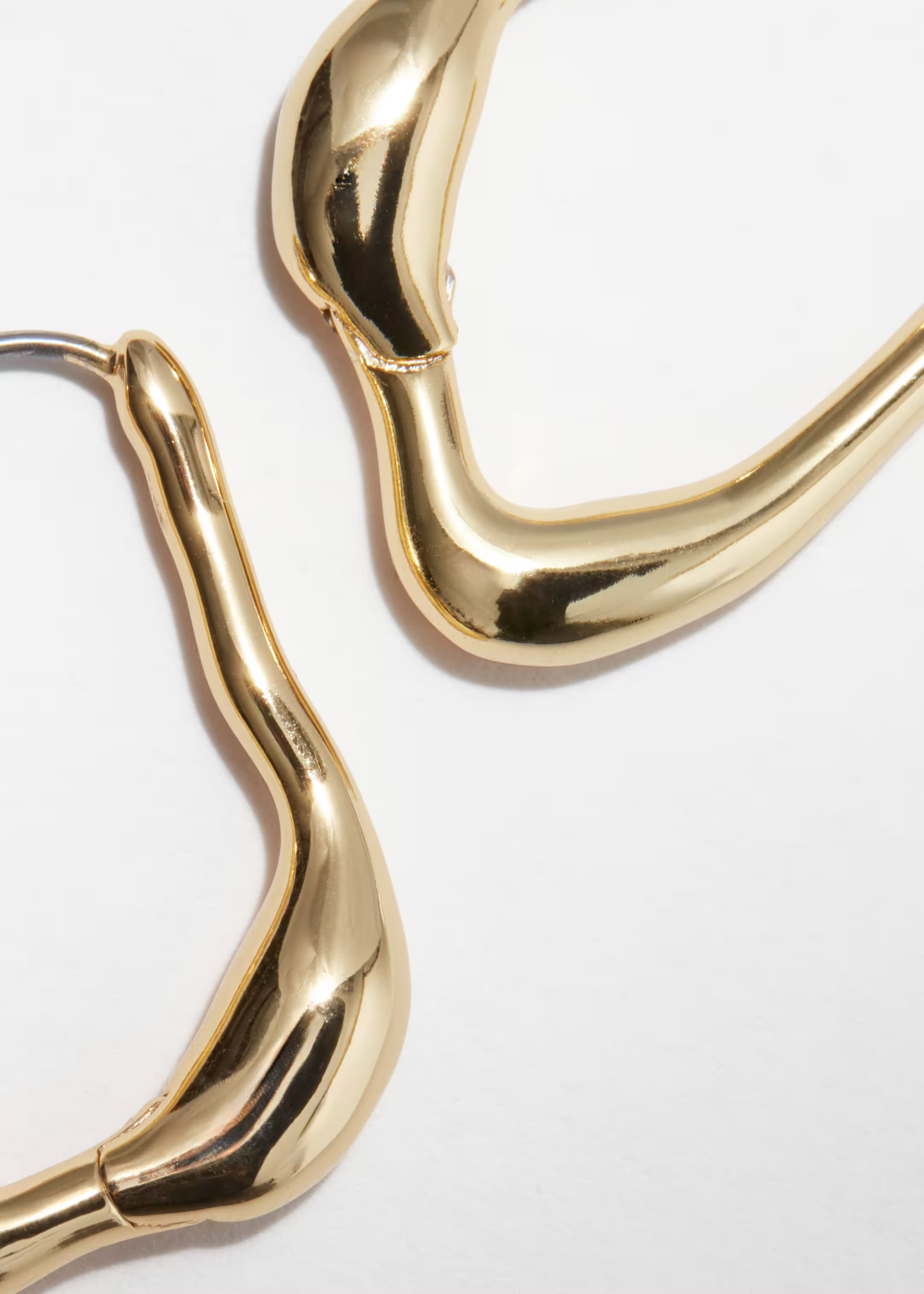 Irregular Hoop Earrings - Gold - Ladies | H&M GB | H&M (UK, MY, IN, SG, PH, TW, HK)
