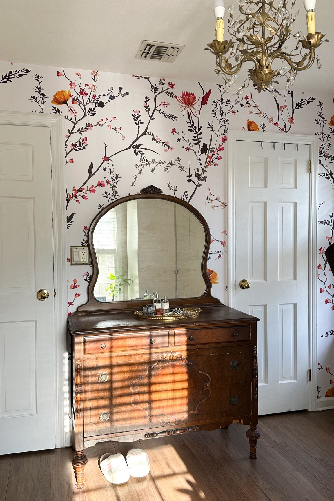 Our marriage survive another room update with the ease of @dizzywithexcitment peel and stick wall paper✨
-
I wanted to make my closet room have a romantic girly feel with some of the antiques I have and I feel in love with the oz print! Also I love that they have different textures you can choose from. Makes it feel like designer grade without the crazy price tag! 
-
You can shop this awesome wallpaper and new chandelier here:
-


#LTKHome #LTKFamily #LTKWatchNow