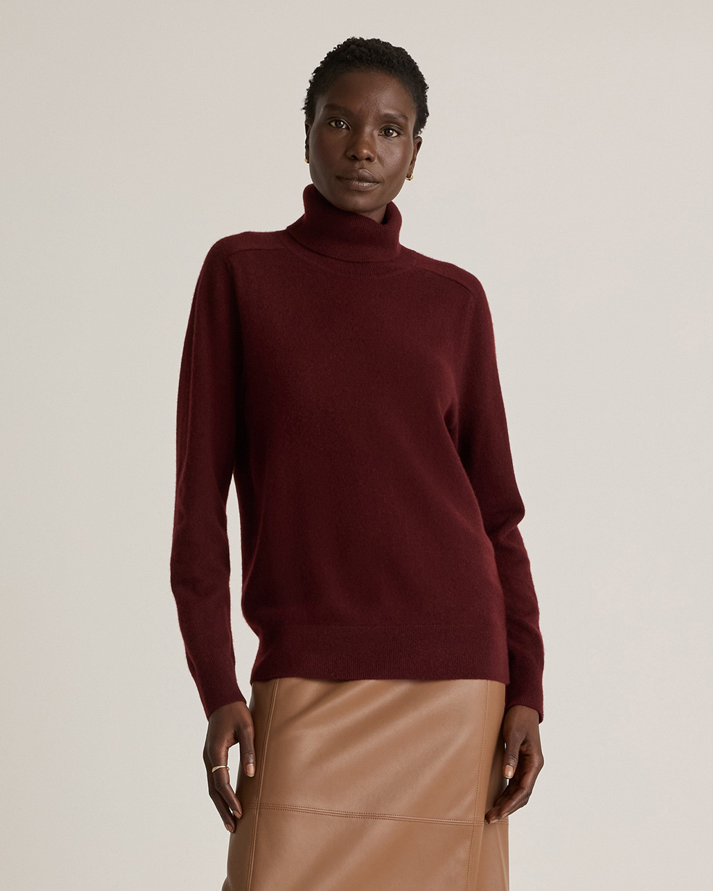 Quince | Women's Mongolian Cashmere Turtleneck Sweater in Rich Burgundy, Size Medium | Quince