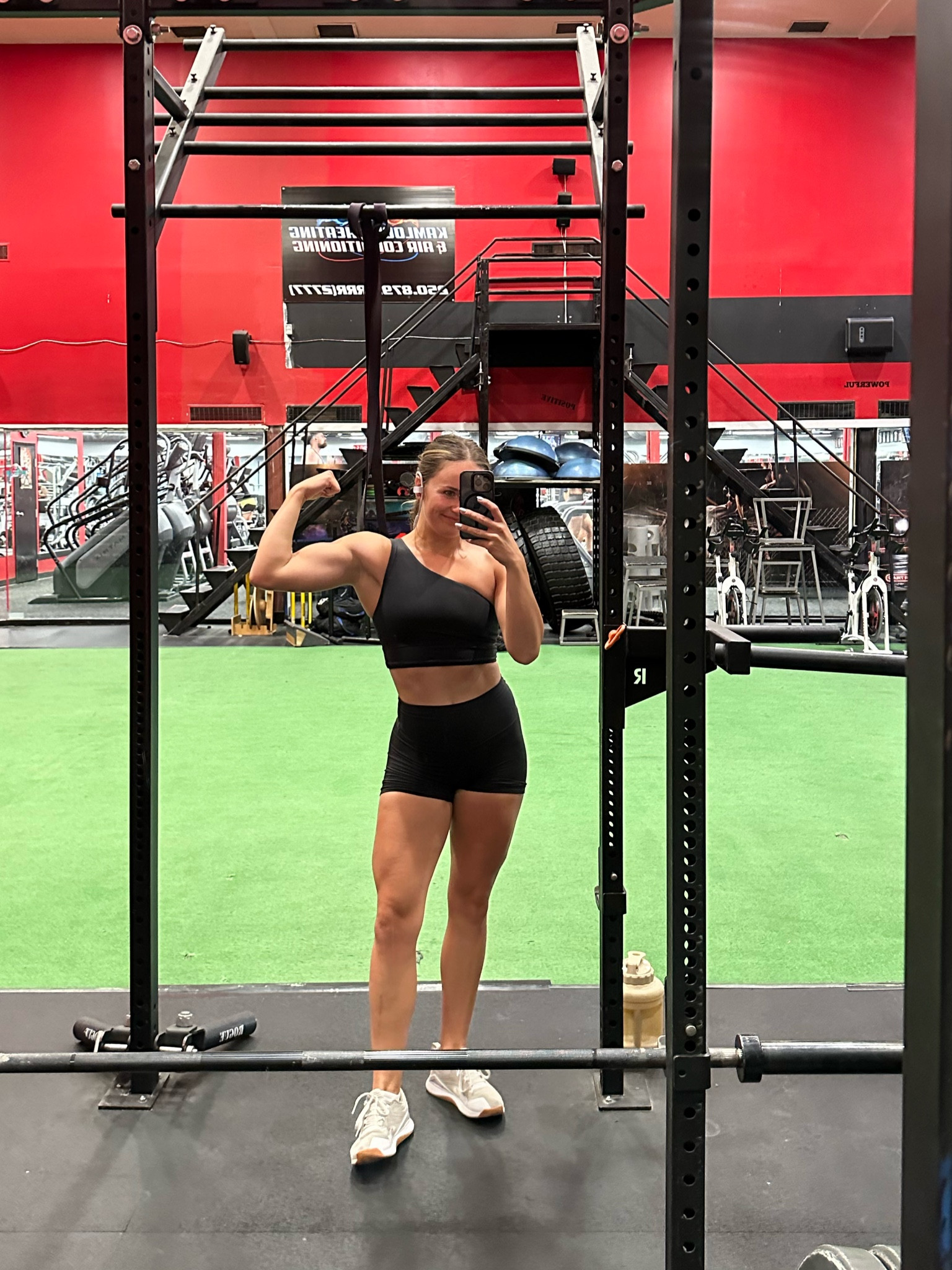 Tuesday workout fit 

#LTKFitness