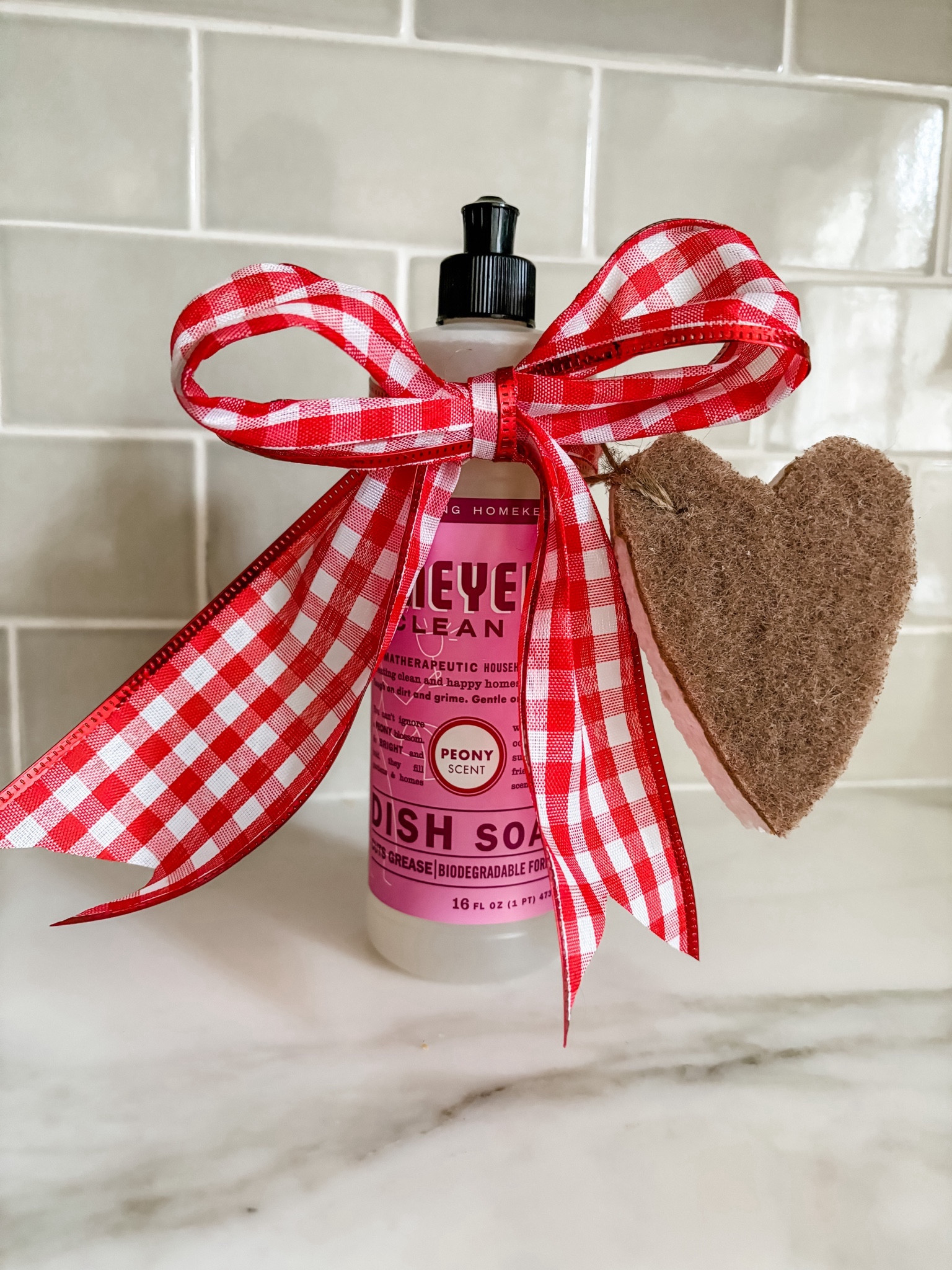 Easy Galentine Idea! 

#LTKGiftGuide #LTKSeasonal