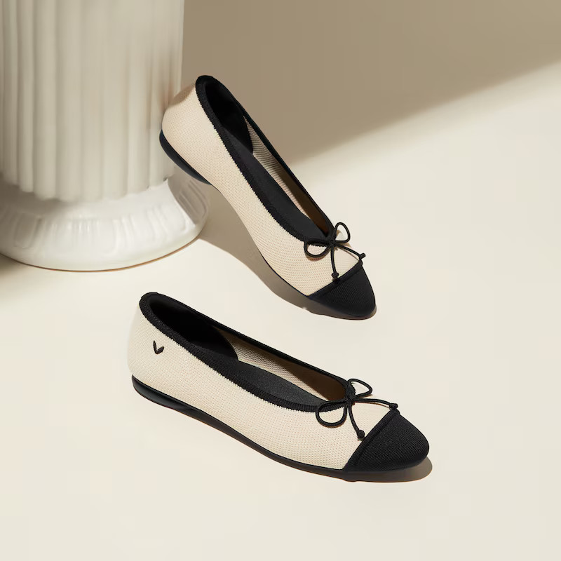 Almond-Toe Bow Flats (Tiana) | VIVAIA