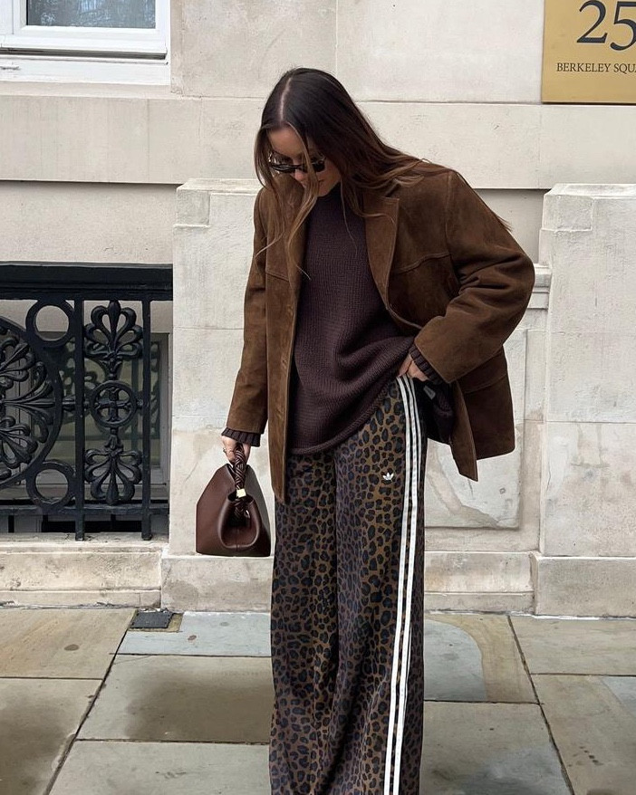 Some looks I am loving 😍♥️ Which is your fave - 1, 2, 3 or 4?

Tags: adidas, blazer, brown outfit, leopard print, sunglasses, city chic, coffee date, smart casual, pink outfit, silk skirt, neutrals 

#LTKspring #LTKuk #LTKstyletip