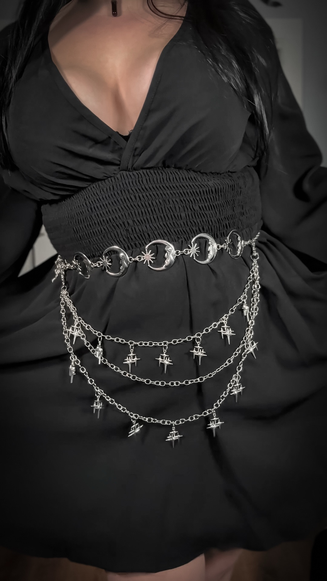 One of the easiest ways to make an outfit look more alternative/goth is with fun accessories!🖤⛓️

I love clipping pants chains onto my belts to give the more of an edgy look. You can create so many combinations the possibilities really are endless! 
.
.
.
#alternativefashion #gothaccessories #howtodressalternative #gothstyle #gothbelt 

#LTKMidsize #LTKootd #LTKPlusSize