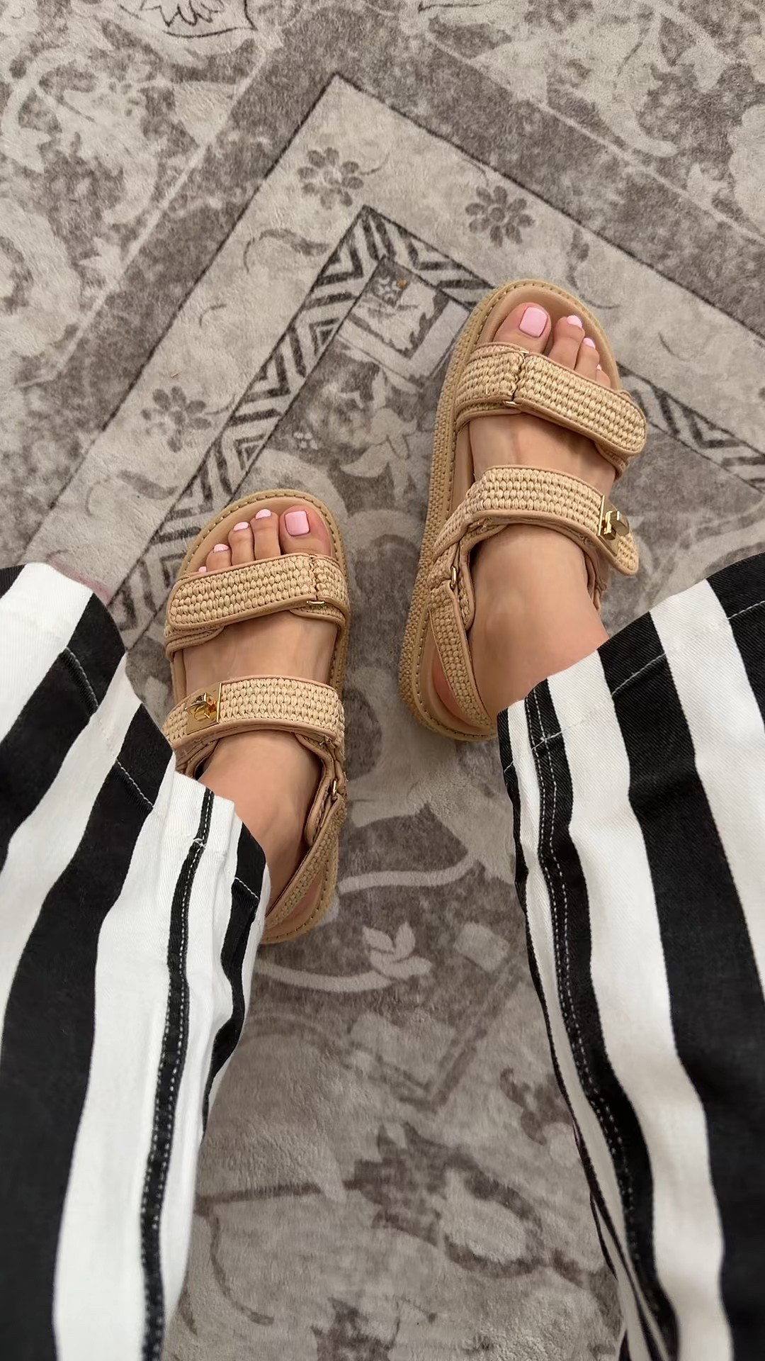 @Steve Madden US sandals! 
Went up 1/2 size
OOTD 
Spring fashion 
summer fashion 
Resort wear 

