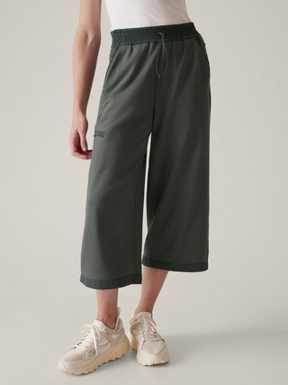 Triumph Hybrid Wide Crop | Athleta