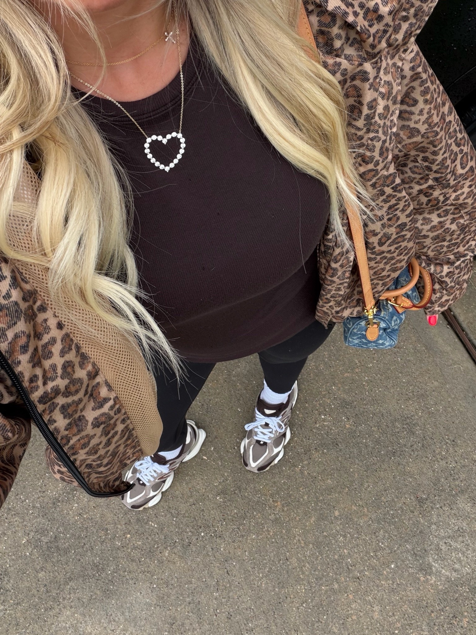 Fall outfit
Rainy day fit
New balance tts

#LTKootd