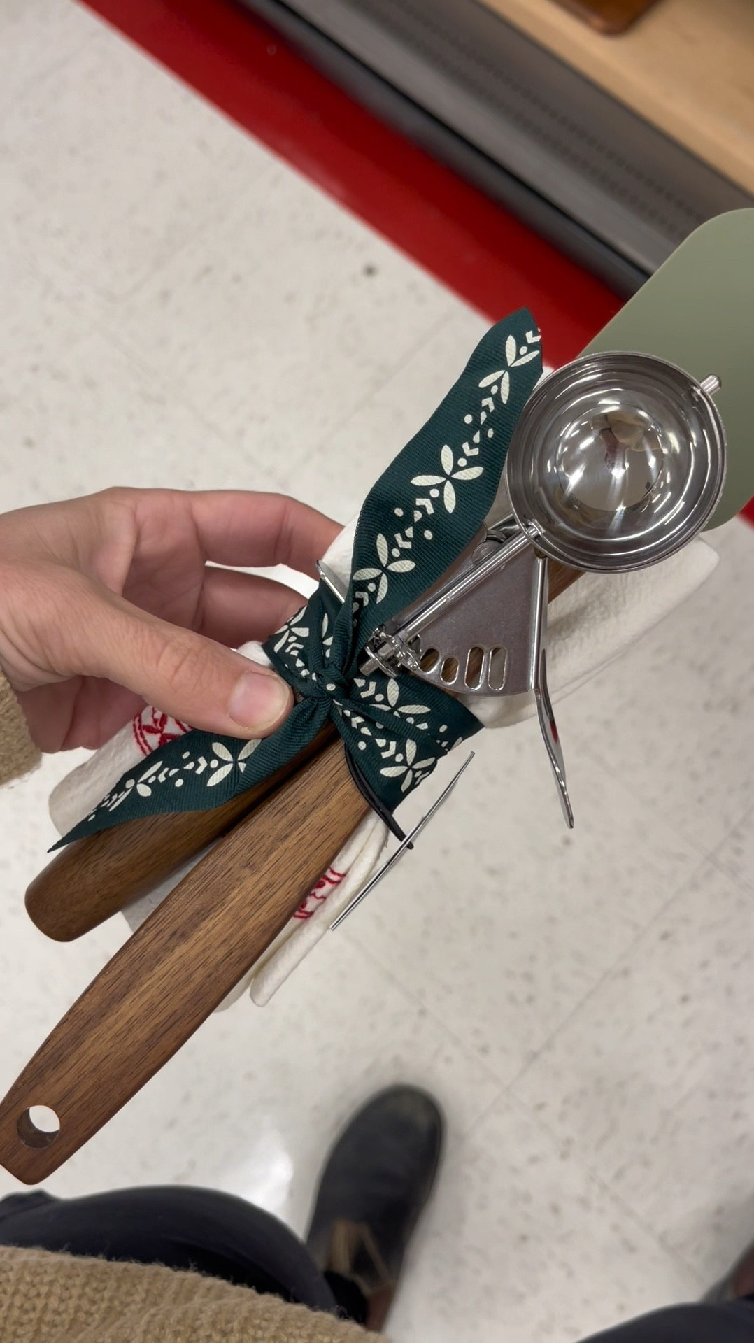 Target Shop with me

Target finds, Christmas decor, holiday decor, Christmas 2024, Christmas finds, affordable Christmas decor 

#LTKHoliday #LTKVideo #LTKSeasonal