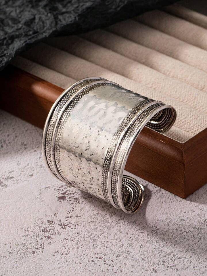 Hollow Out Cuff Bangle400+ sold recentlyGBP£1.75 | SHEIN