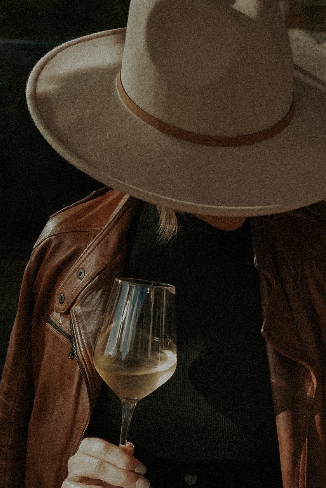 The perfect leather jacket 🍂 leather jacket, leather jacket styling, fall outfit ideas, hat styling, capsule wardrobe, fall capsule wardrobe #LTKfall #LTKautumn

#LTKStyleTip #LTKSeasonal