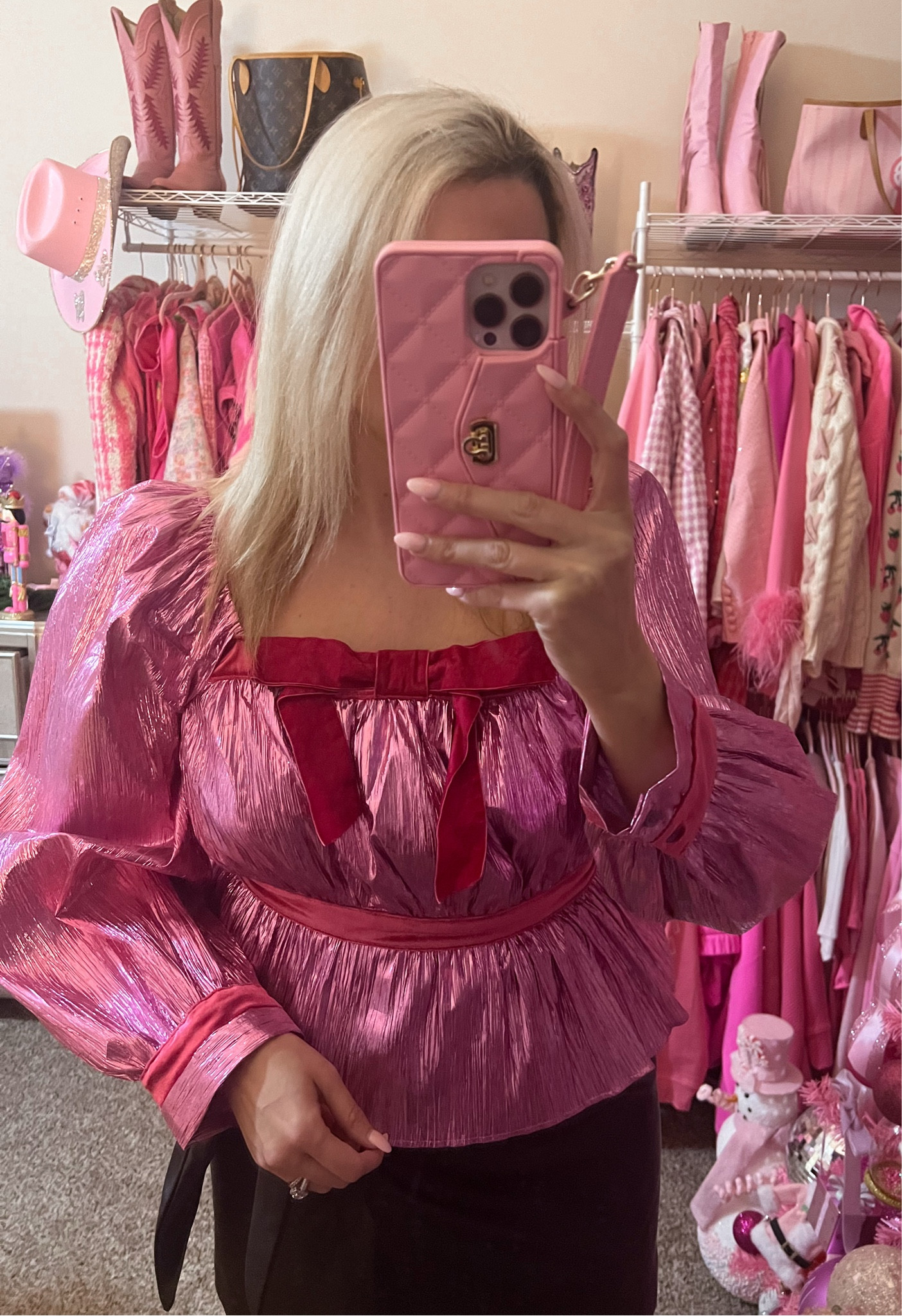 Holiday top
Valentine’s Day top 
Velvet bow top 


#LTKParties #LTKGiftGuide #LTKHoliday