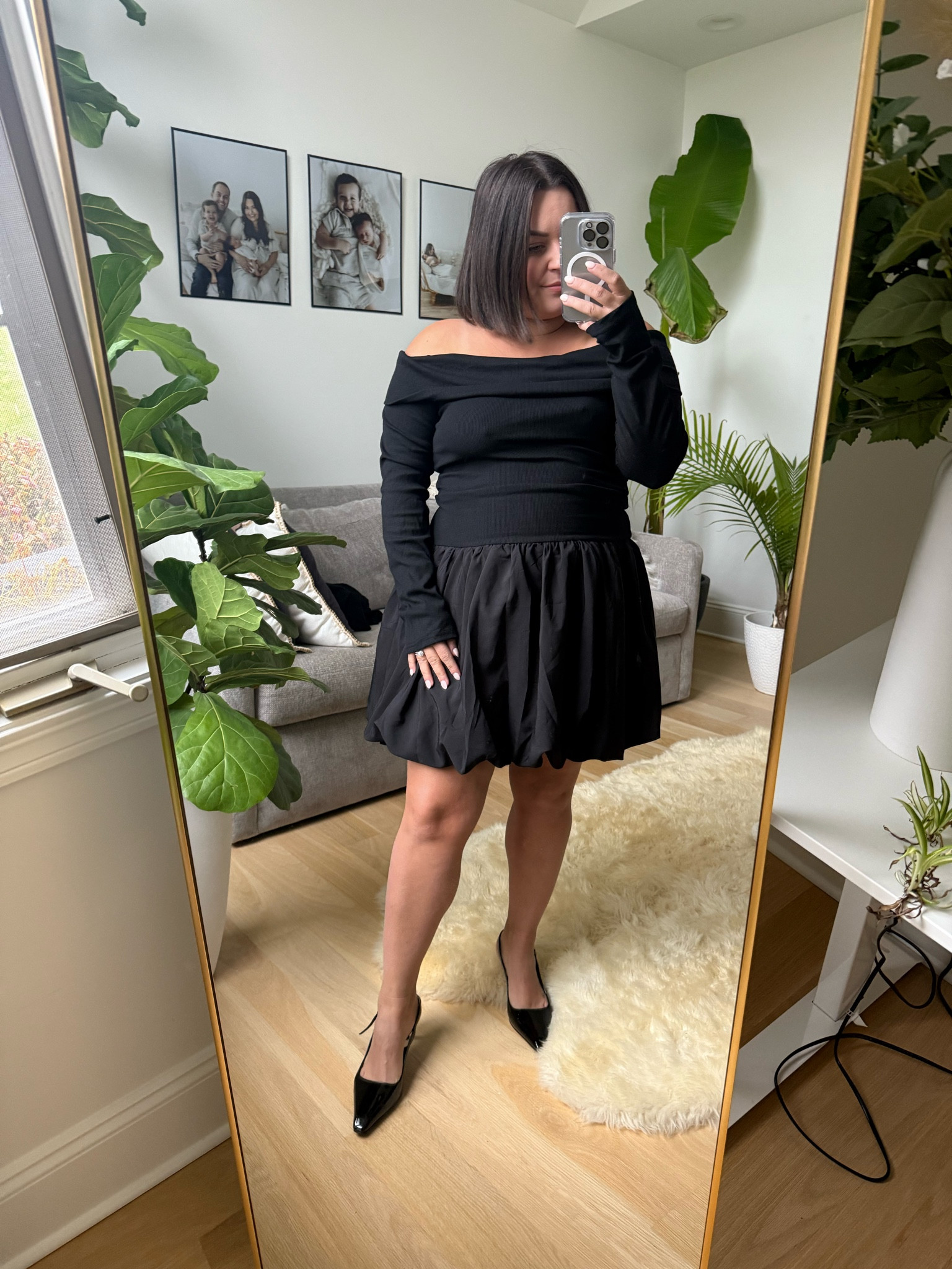 Dress and heels black


#LTKHoliday #LTKParties #LTKSeasonal