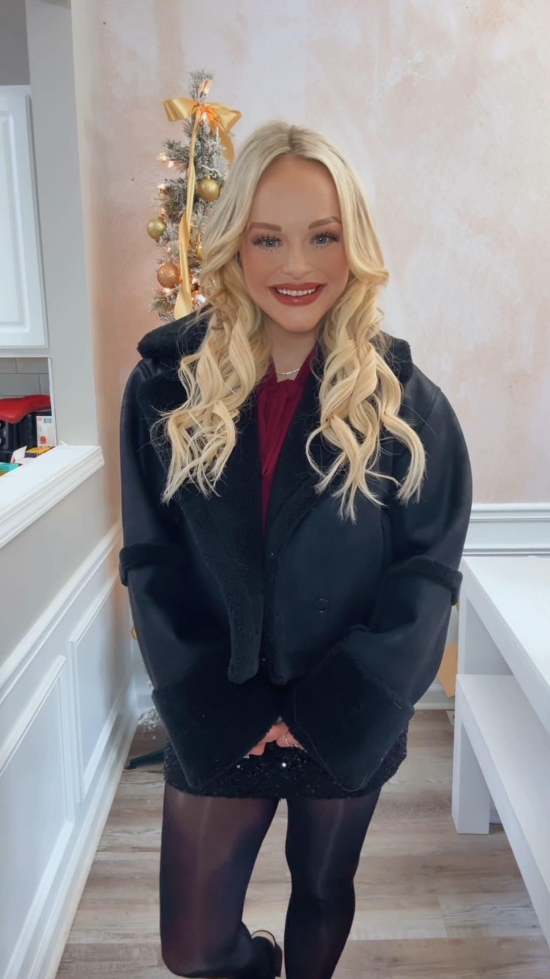 Holiday outfits, Christmas outfit, holiday style, winter jackets 

#LTKSaleAlert #LTKHoliday #LTKFindsUnder100