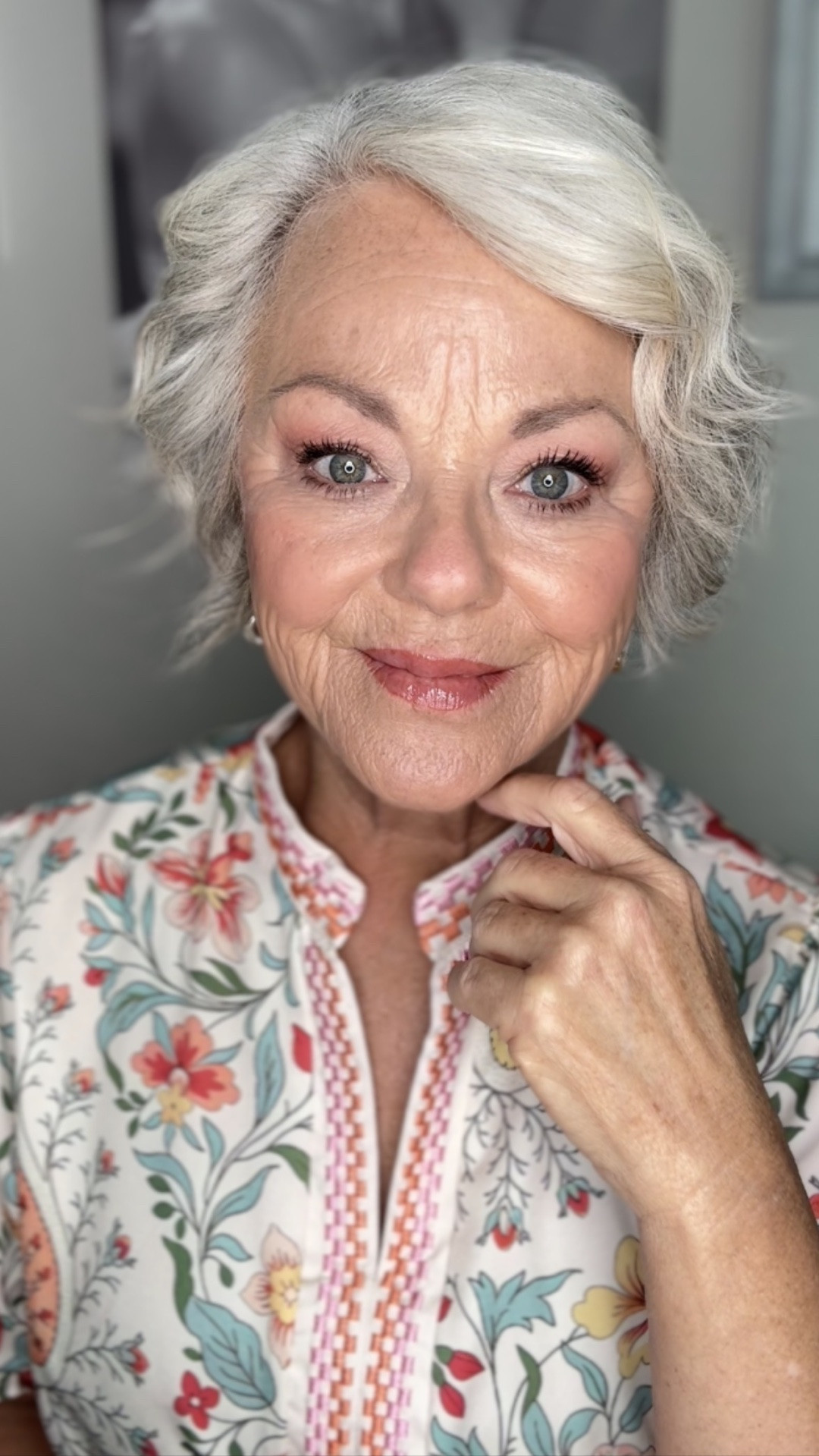 Monday motivation: show up for yourself, glam up, and conquer the week 💄✨ 

Because confidence starts with how you feel — and today, we’re choosing bold energy, fresh makeup, and main character vibes.

Here's to a great week! 🥰

#LTKgrwm #LTKBeauty #LTKmorningroutine