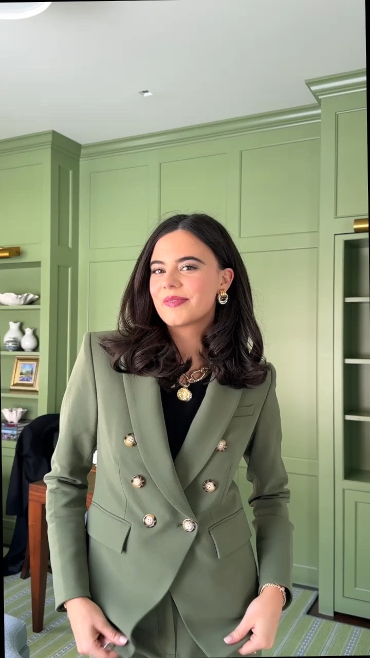 Chic and classic work look for my office ladies! My army green suit is from Veronica Beard, and I paired it with a fun necklace from Zara! 