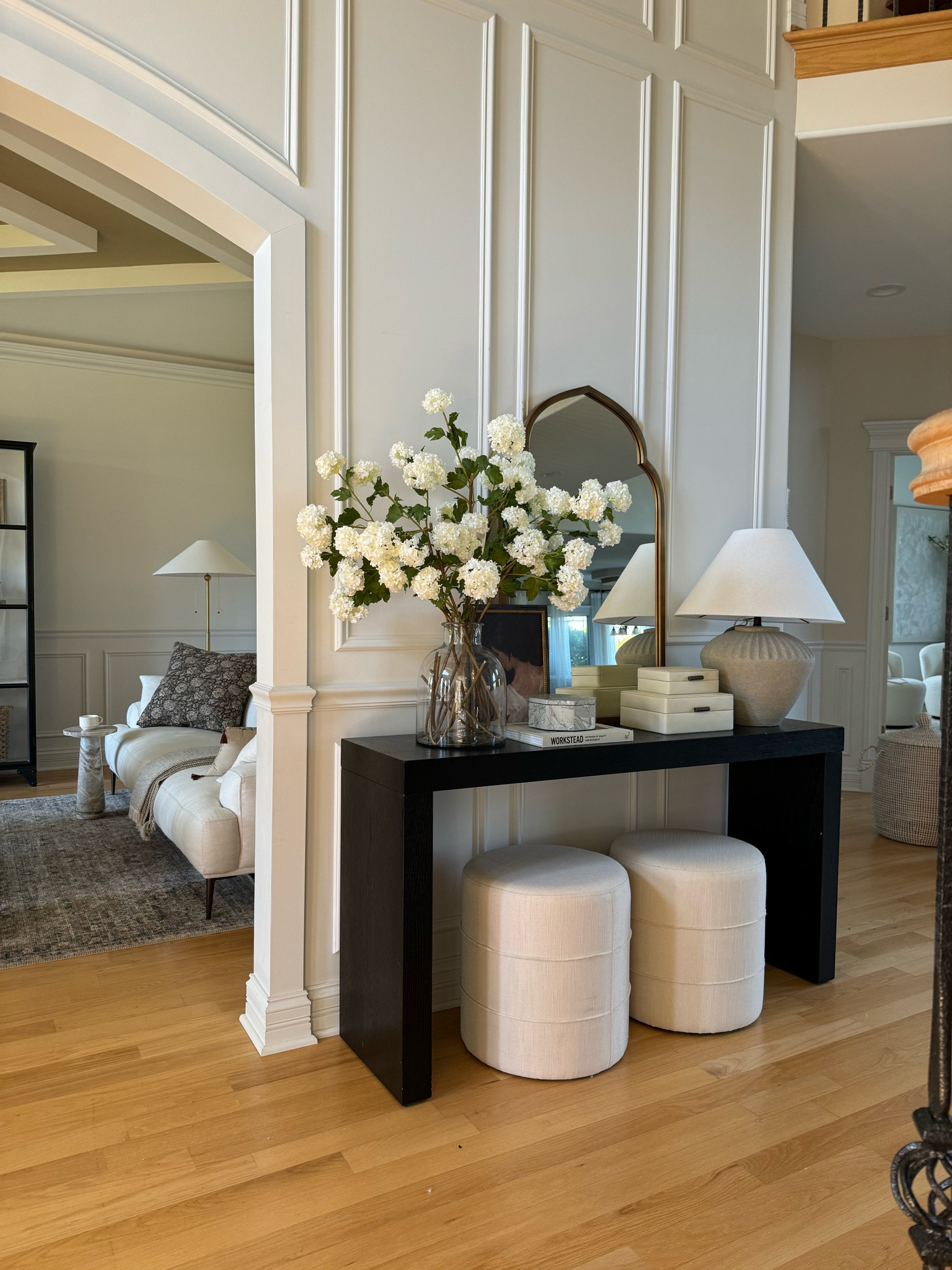 Styling the new Studio McGee pieces in my home! I love this lamp, the texture is so beautiful. This throw pillow has the prettiest floral pattern and I love that you can switch out the insert. Also, this throw blanket has the most beautiful texture and pattern. 


Studio McGee, Target, living room, 

#LTKHome #LTKSaleAlert #LTKSummerSales