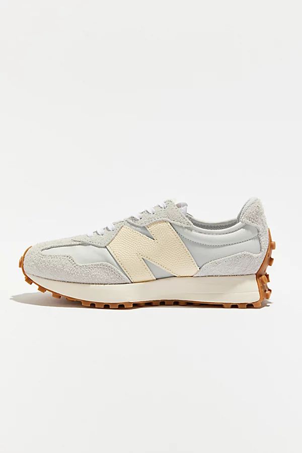 New Balance 327 Women's Sneaker | Urban Outfitters (US and RoW)