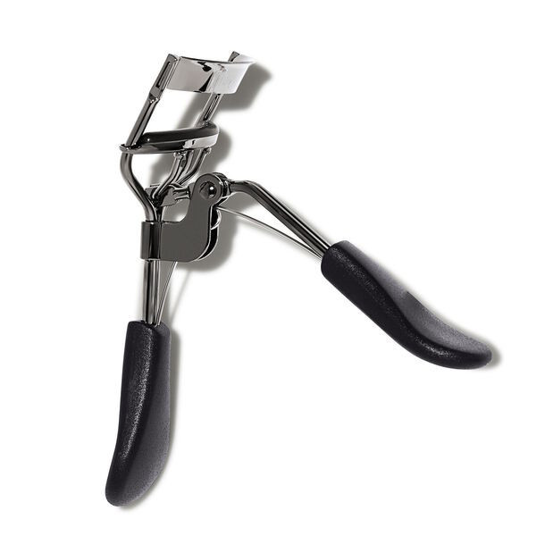 e.l.f. Cosmetics Pro Eyelash Curler - Vegan and Cruelty-Free Makeup | e.l.f. cosmetics (US)
