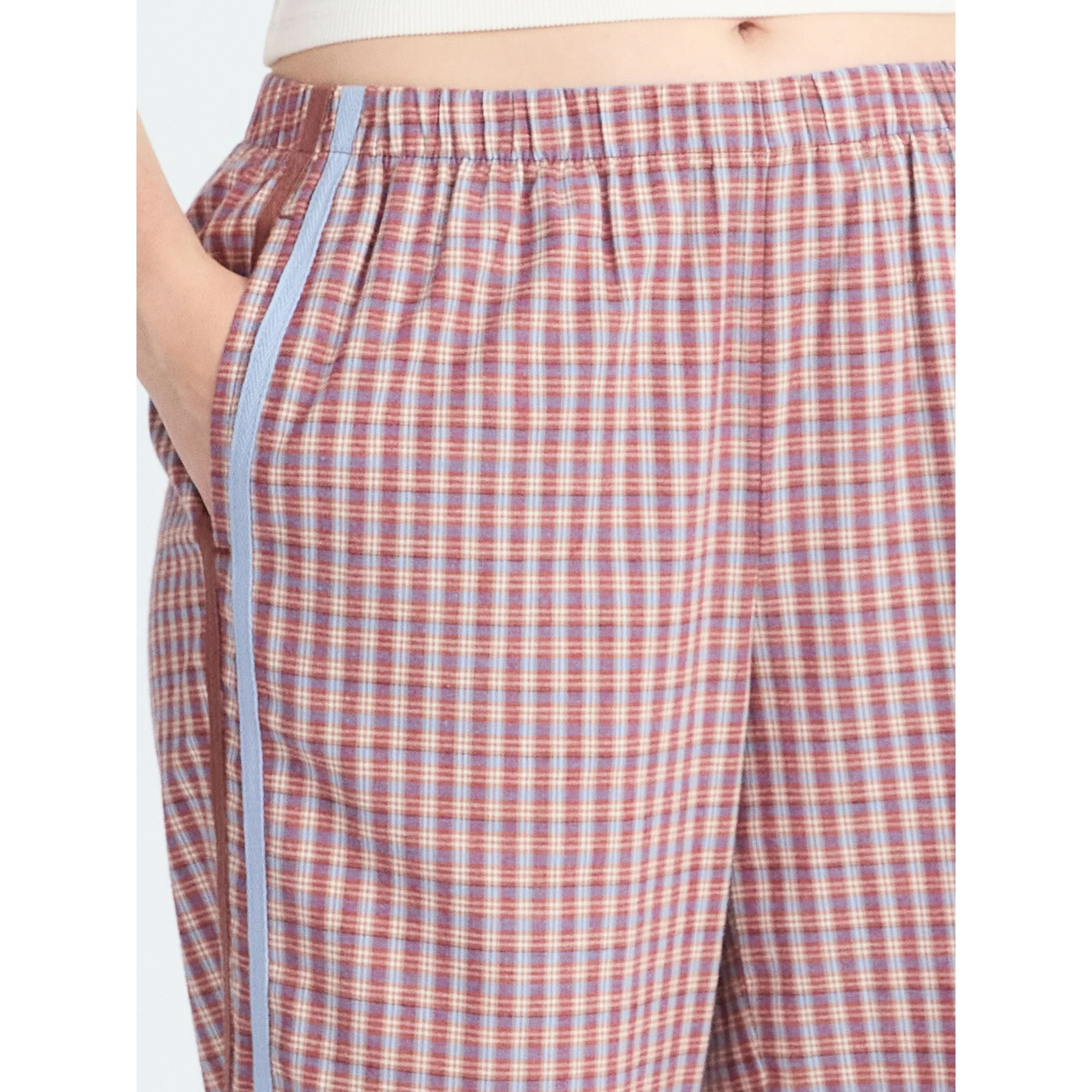 No Boundaries Cotton Boxer Pants with Side Stripes, 31'' Inseam, Women's - Walmart.com | Walmart (US)