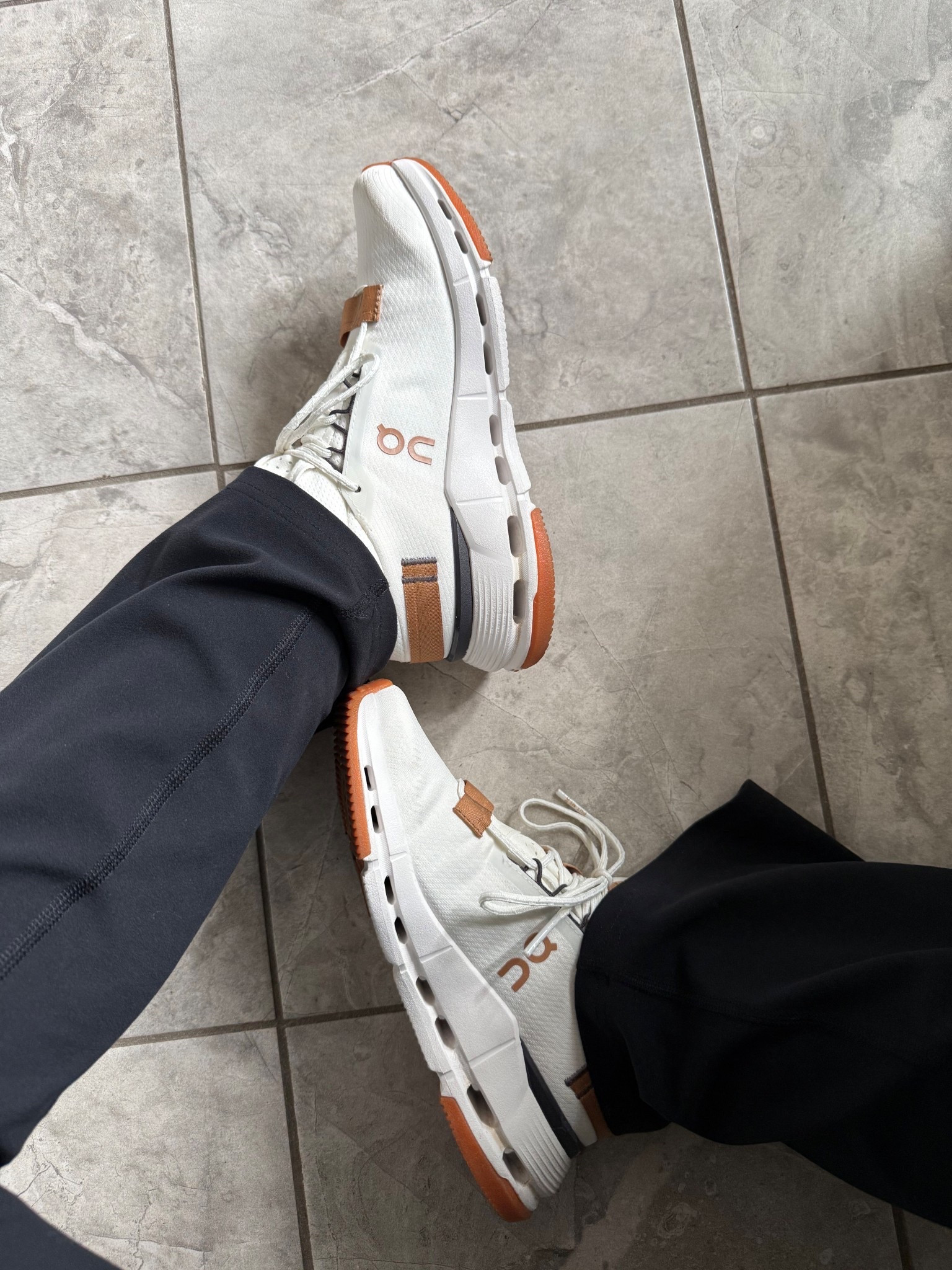 These sneakers are SO good! Love these for my long walk! tts.





#LTKSeasonal #LTKActive #LTKfitnessgoals