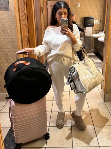 I always get asked how I travel with my hats!! Here it is and it’s under $45! #beistravel #beis #travel #luxury 

#LTKstyletip #LTKfindsunder50 #LTKtravel