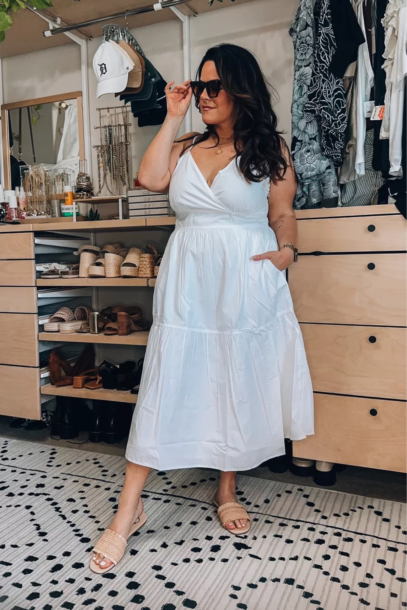 Midsize summer dress xl

#LTKcurves #LTKSeasonal #LTKstyletip