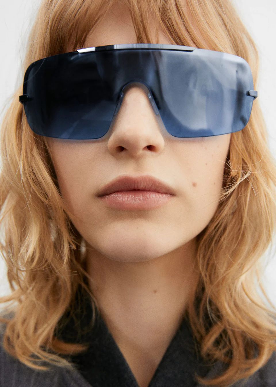 Sonnenbrille mit durchgehendem glas -  Damen | Mango Deutschland | MANGO (DE)