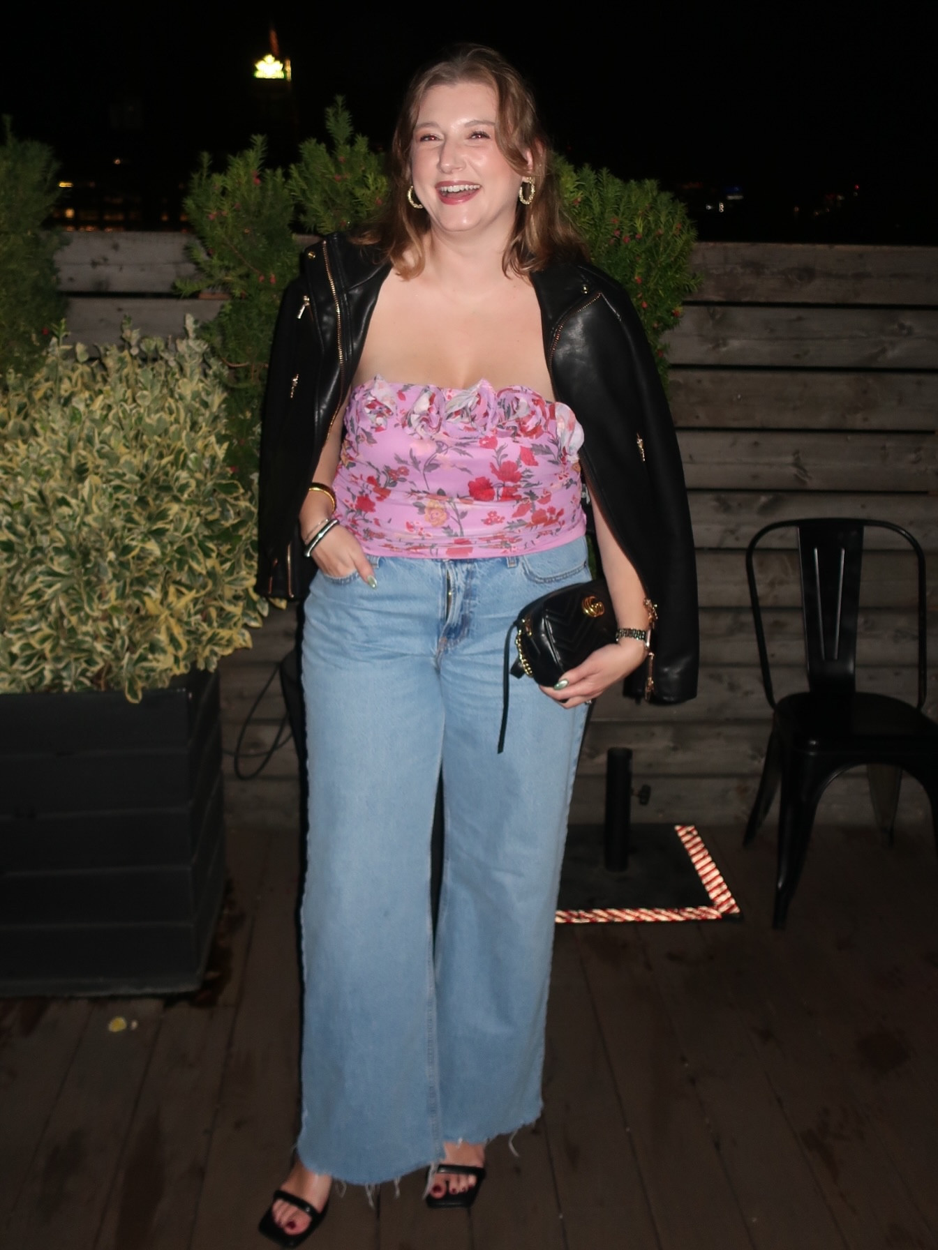 ✨GNO✨ with @mariamkhodrsweetmoon @simplyseattlesweets & @mynameisaiko at @monkey_loft ❣️

top: @anthropologie 
jeans: @abercrombie 
jacket: @blanknycjeans @nordstrom 
shoes: @amazon @amazonfashion 

#whatiwore #ootn #howtostyle #mystyle #gno #girlsnight #citygirl #nightout #seattlenights