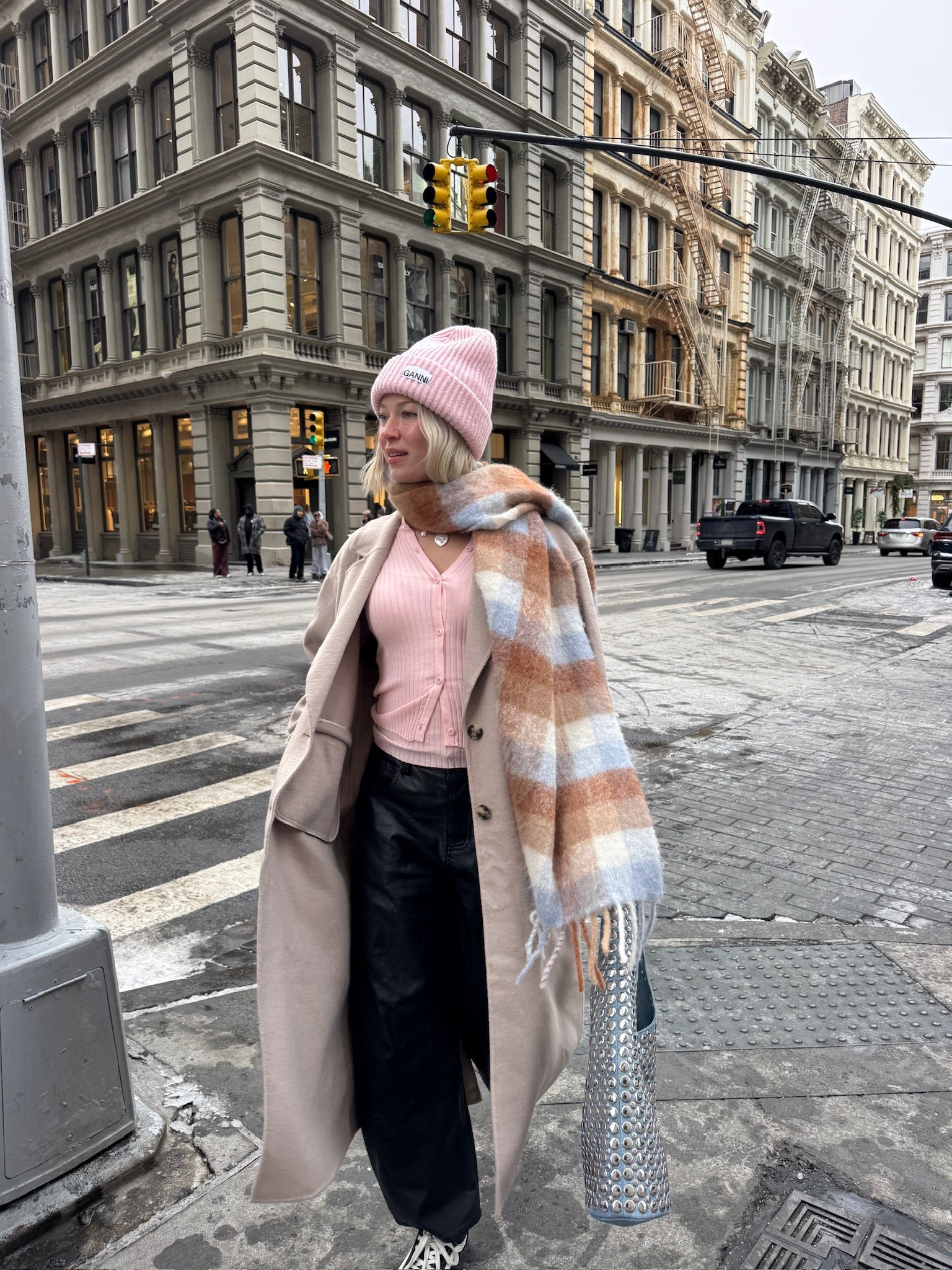 tried to find alternates for pink cardigan & bag! cardi and tank set is find me now label, jacket is American vintage, bag is DOTTHZ — linked scarf exact in a diff color :)

sezane, big scarf, beanie, cardi set, barrel pants, sneakers, winter, cold outfit

#LTKHoliday #LTKootd #LTKGiftGuide
