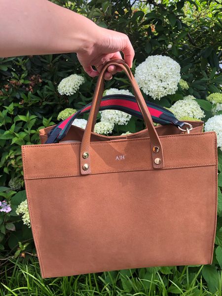 My favorite new bag! Personalized with my initials! And customizable shoulder strap!




purse tote casual suede leather mom handbag 

#LTKworkwear #LTKitbag #LTKstyletip