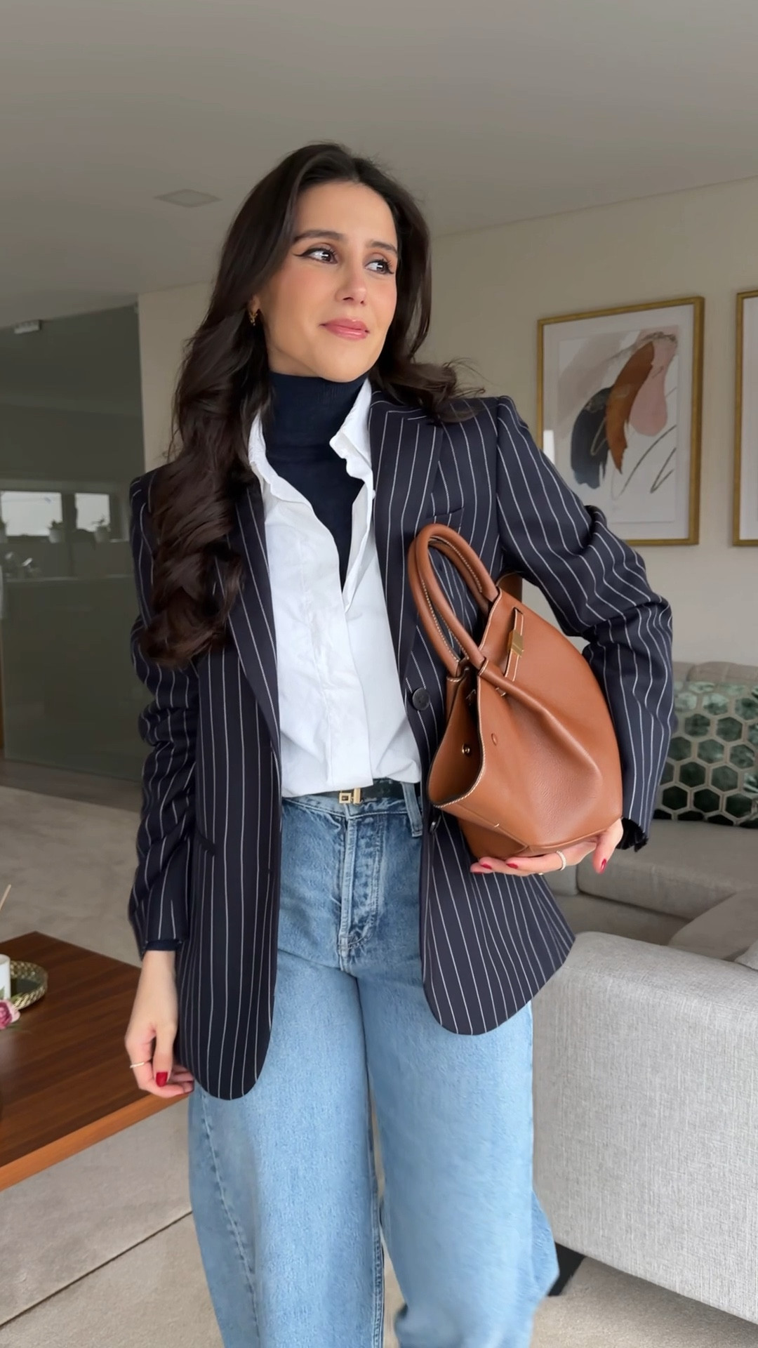 Effortless chic style, outfit formula, jeans and blazer, ballon jeans 

#LTKgrwm #LTKootd