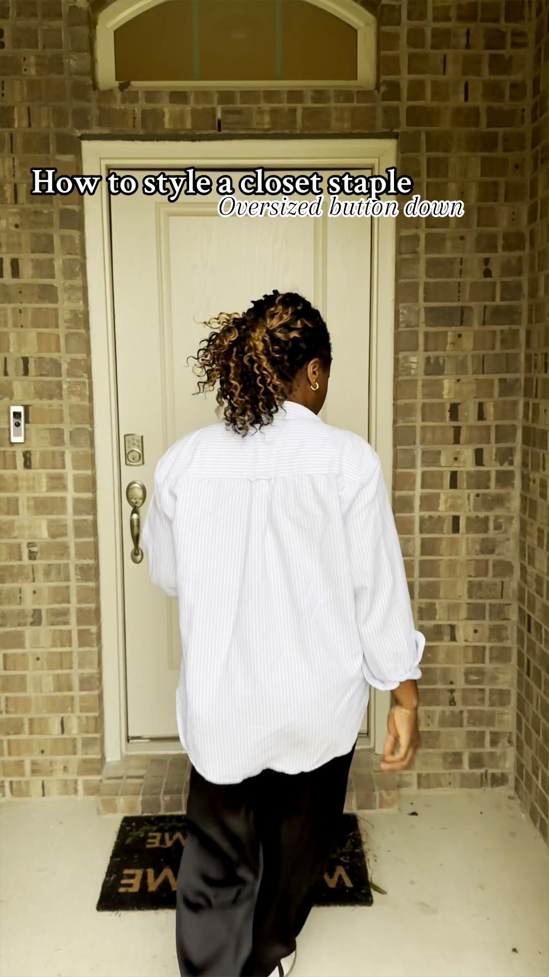 How to style a closet staple an oversized button up

#LTKWorkwear #LTKMidsize #LTKStyleTip