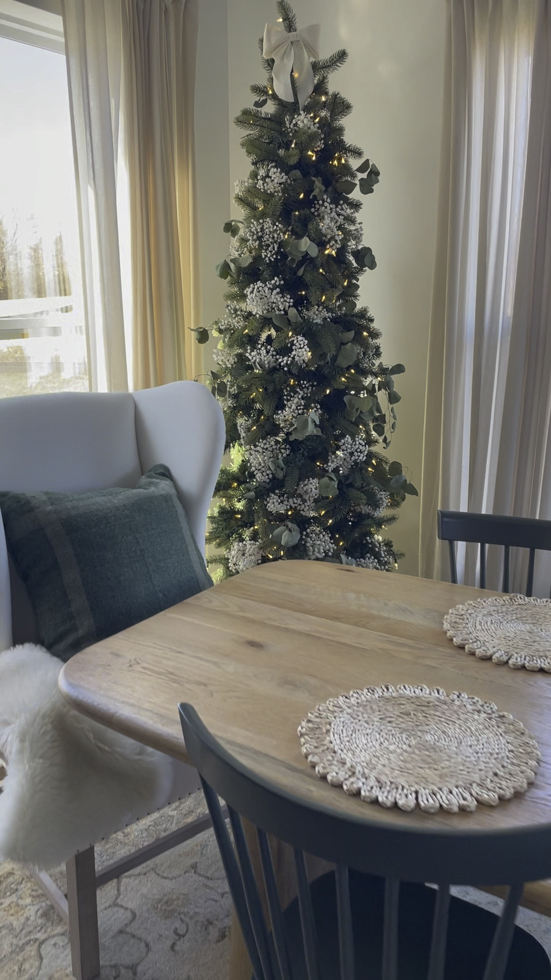Baby’s breath Christmas tree...

#LTKVideo #LTKHome #LTKHoliday