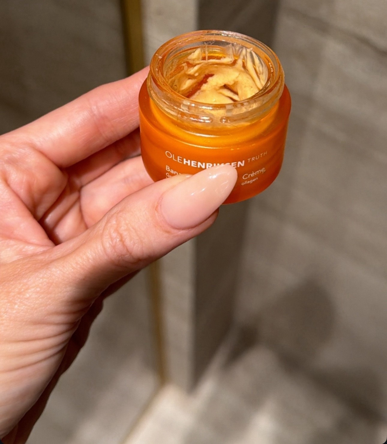 This Ole Henriksen eye crème is insane it’s the only eye crème I’ve used which gives instant results! It’s so good for dark circles under the eyes! Works so well under makeup too! 🧡

When shopping on Look Fantastic use my code PERRIE for money off! 

#LTKeurope #LTKuk #LTKbeauty