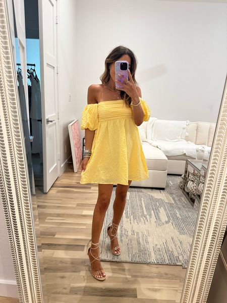 Yellow off shoulder romper size xxs petite 

#LTKfindsunder100 #LTKfindsunder50 #LTKSeasonal