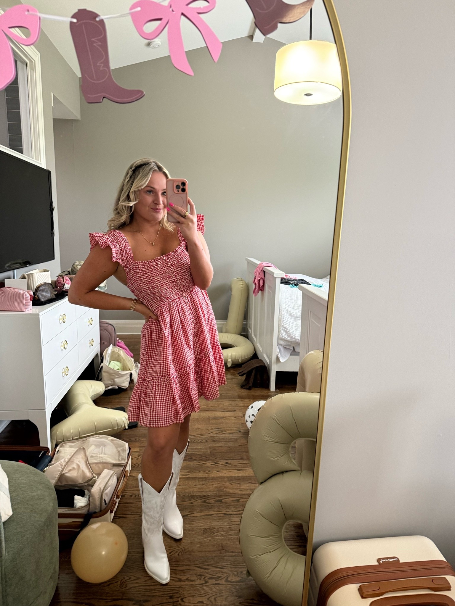 red/pink bachelorette day in nash 💕♥️

#LTKootd #LTKTravel #LTKgrwm
