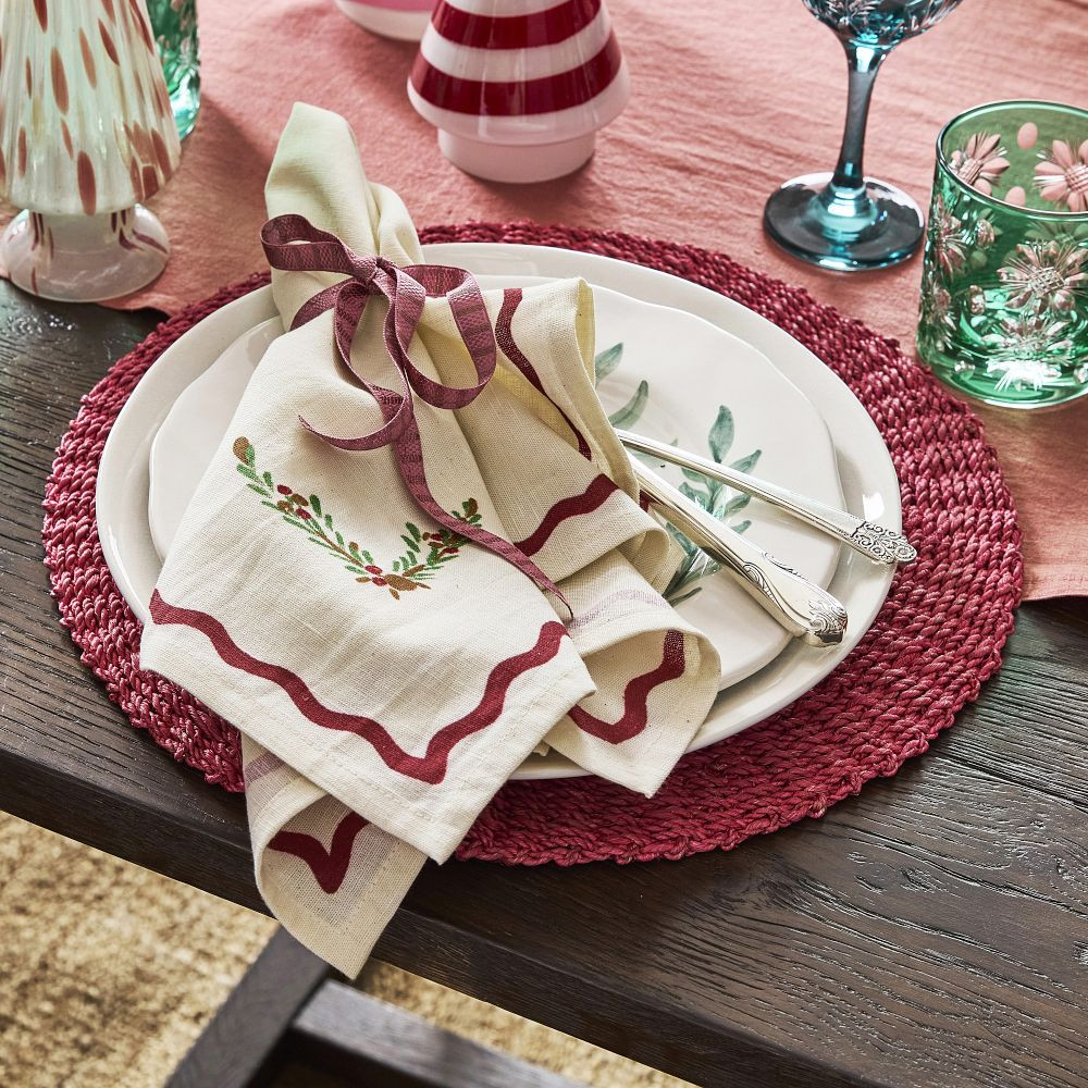 Mistletoe Napkins, Set of 4 | GreenRow