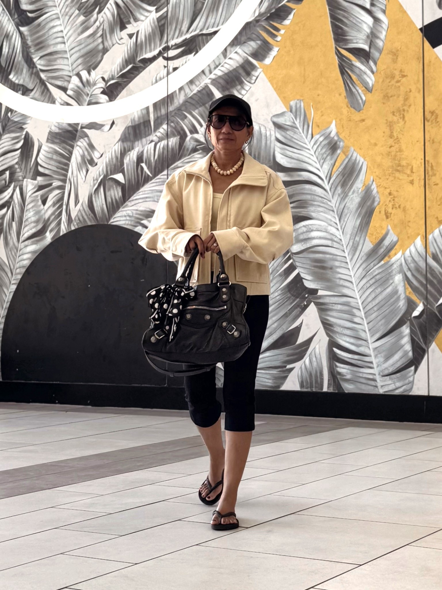 I’m 5’2” and weigh 98 lbs. My go-to sizes are XS, 00, or 24 for clothes, and I usually rock a 5.5 to 6 in shoes.

#LTKootd #LTKMothersDay #LTKPetite