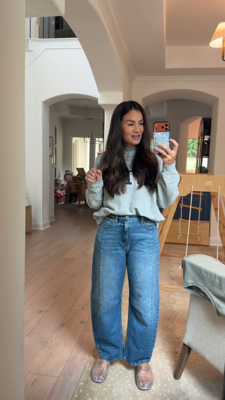 These jellies and barrel jeans are too fun for summer! 

 #LTKootd #LTKmomlife #LTKmorningroutine