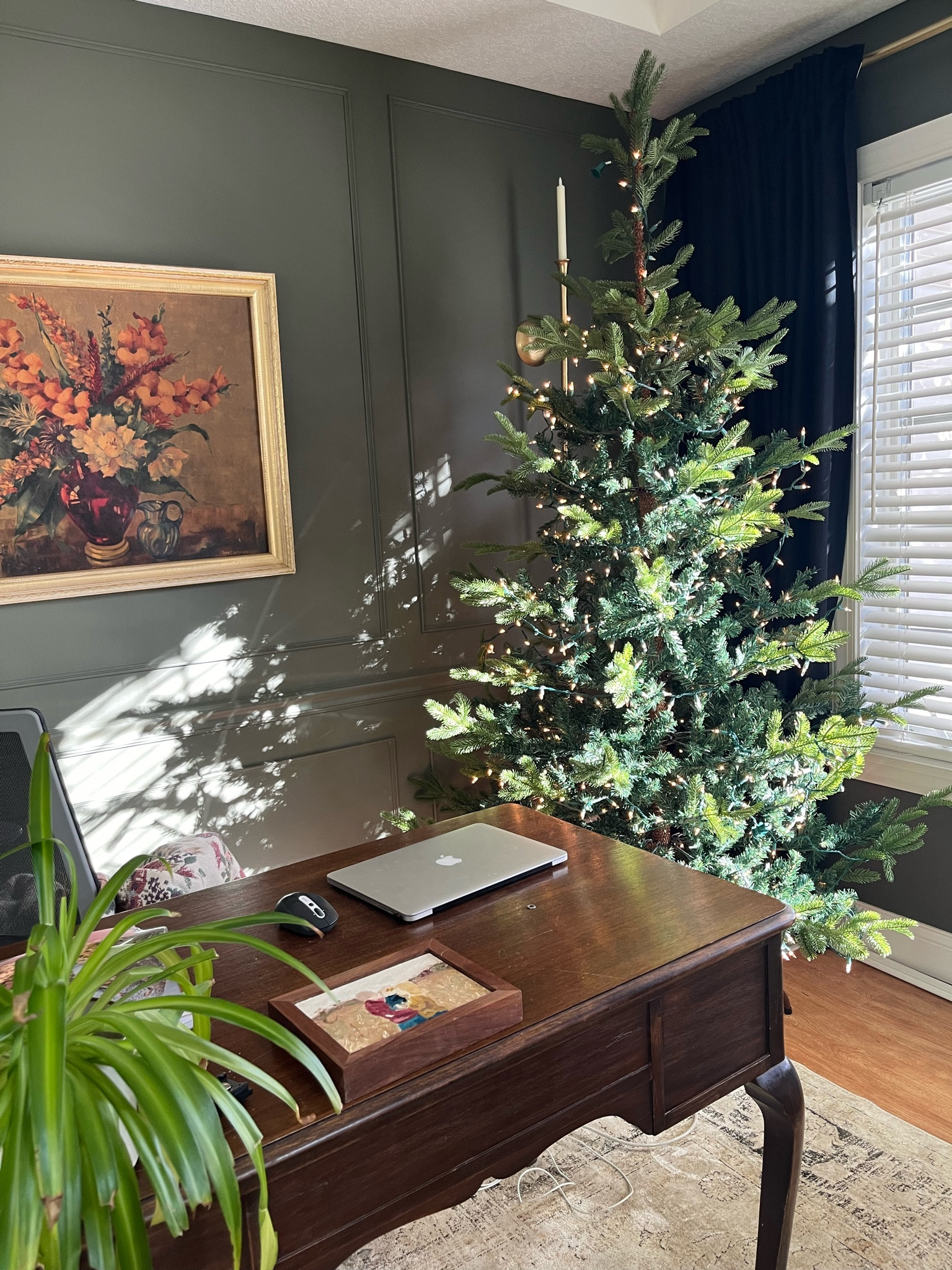 One of my favorite artificial trees is on major sale today!

#LTKSeasonal #LTKSaleAlert #LTKHome