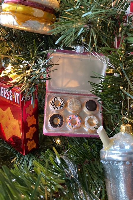 Box of donuts ornament, donut ornament, food ornament, food themed Christmas tree

#LTKHoliday #LTKfindsunder50 #LTKhome