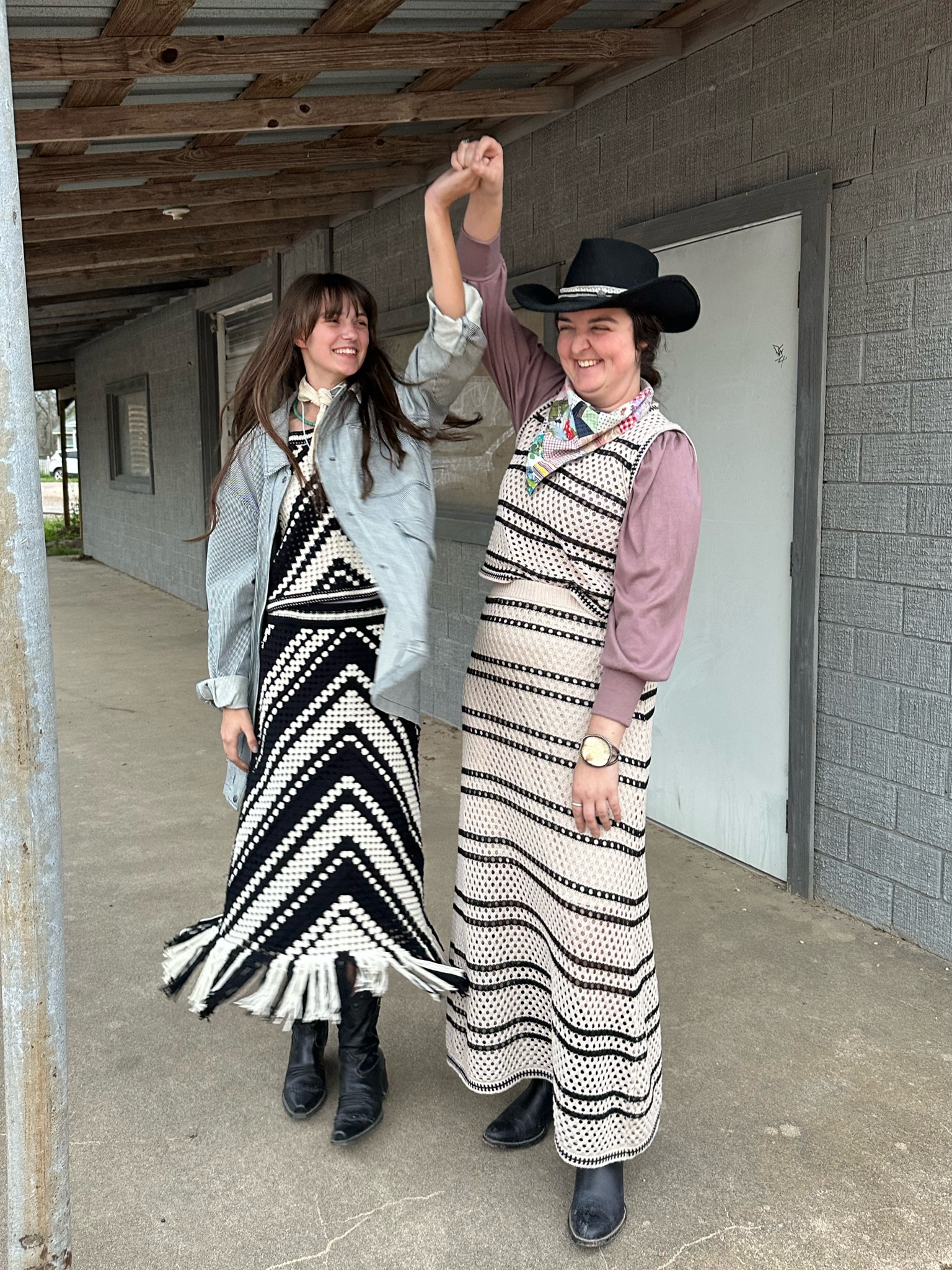 these sets are so fun because they’re comfy, cute, and easy! you can make them a bit more casual or dress it up! it makes more the perfect western look too! 


#LTKSeasonal #LTKFindsUnder100