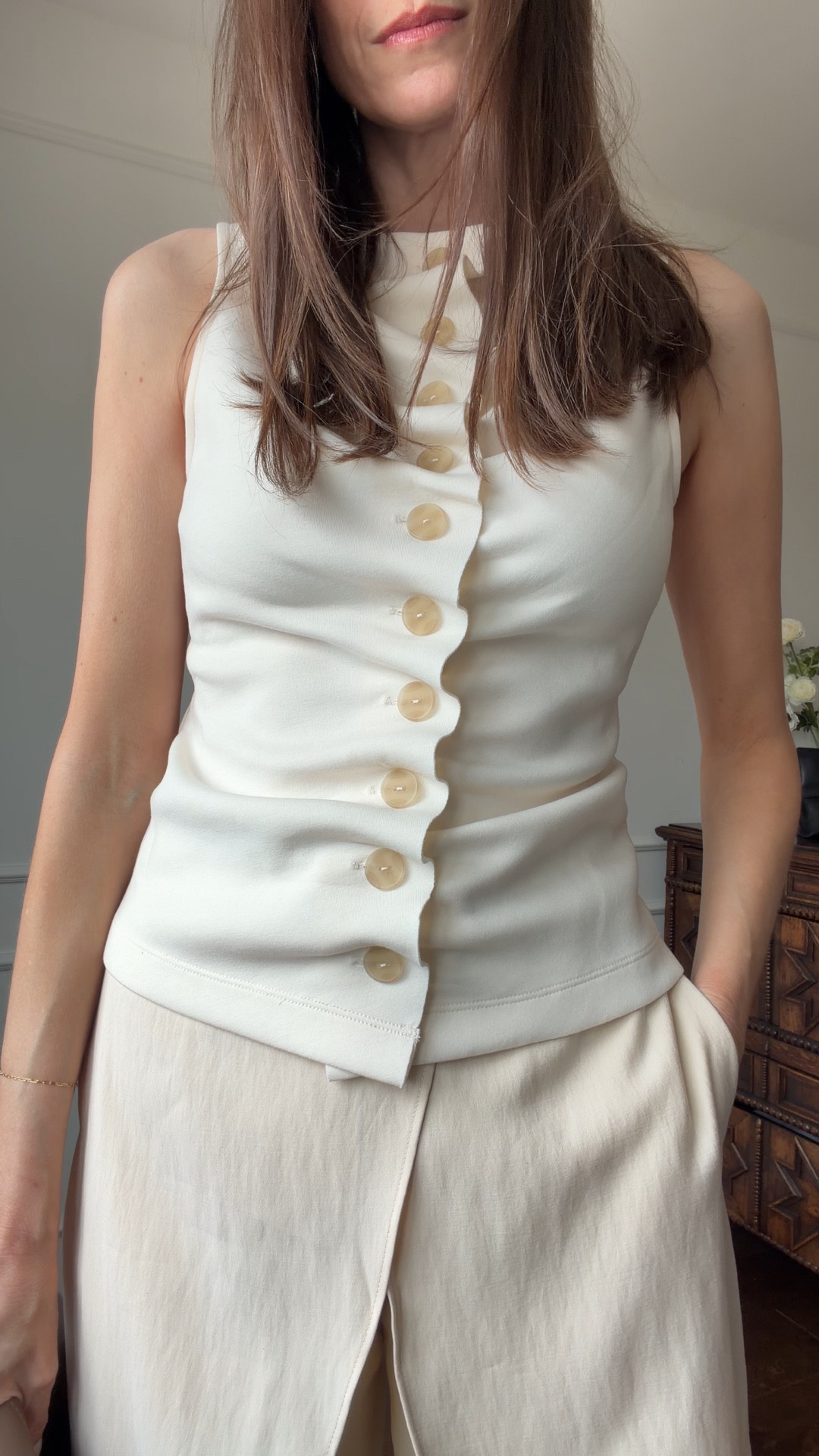 Sizing info:
Trousers, S
Cashmere jumper, S
Brown blazer, S
Brown suede flats, insiz d don a full size as per the advice on the website and they’re a perfect fit. They stretch a bit at first. 
Date night top, S
Summer outfit top, S

Spring outfits, summer outfits, personal style, cream trousers, cream ruched top, black knit top, date night outfit, suede ballet flats

#LTKSeasonal #LTKgrwm #LTKOver40