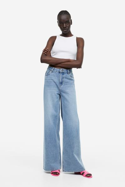 Slides - Bright pink - Ladies | H&M GB | H&M (UK, MY, IN, SG, PH, TW, HK)