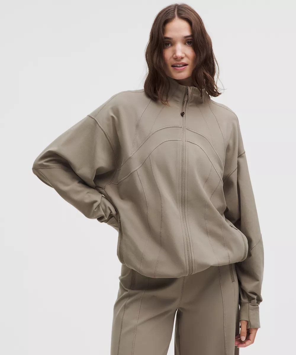 Define Oversized Jacket
Luon | lululemon (AU)