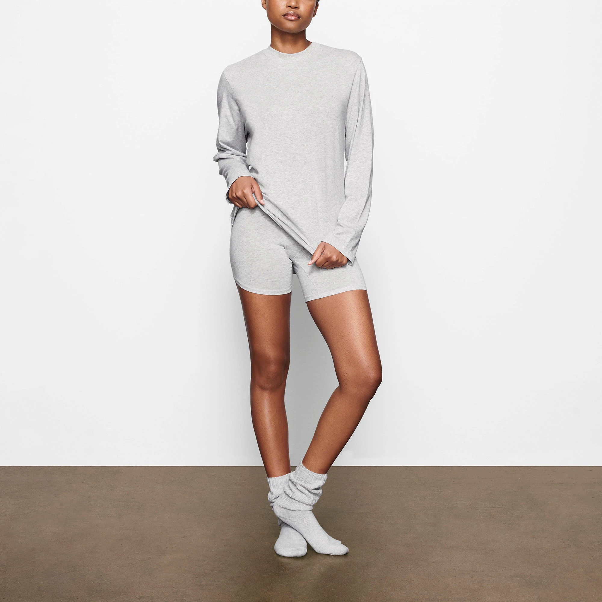 LONG SLEEVE T-SHIRT | SKIMS (US)