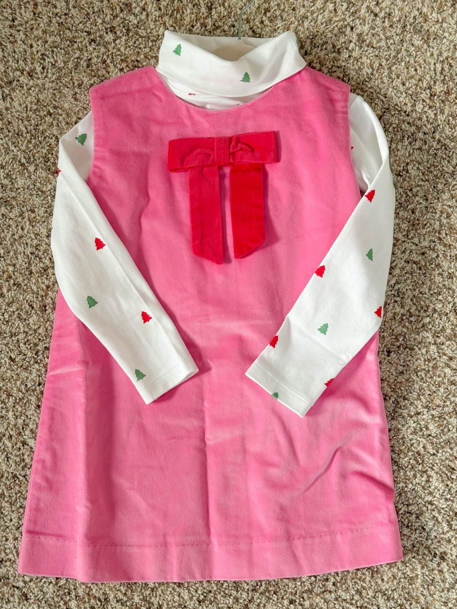 The cutest Christmas outfit for a little girl. So darling and the dress can always be worn for Valentine’s Day! 

#LTKKids #LTKHoliday #LTKGiftGuide