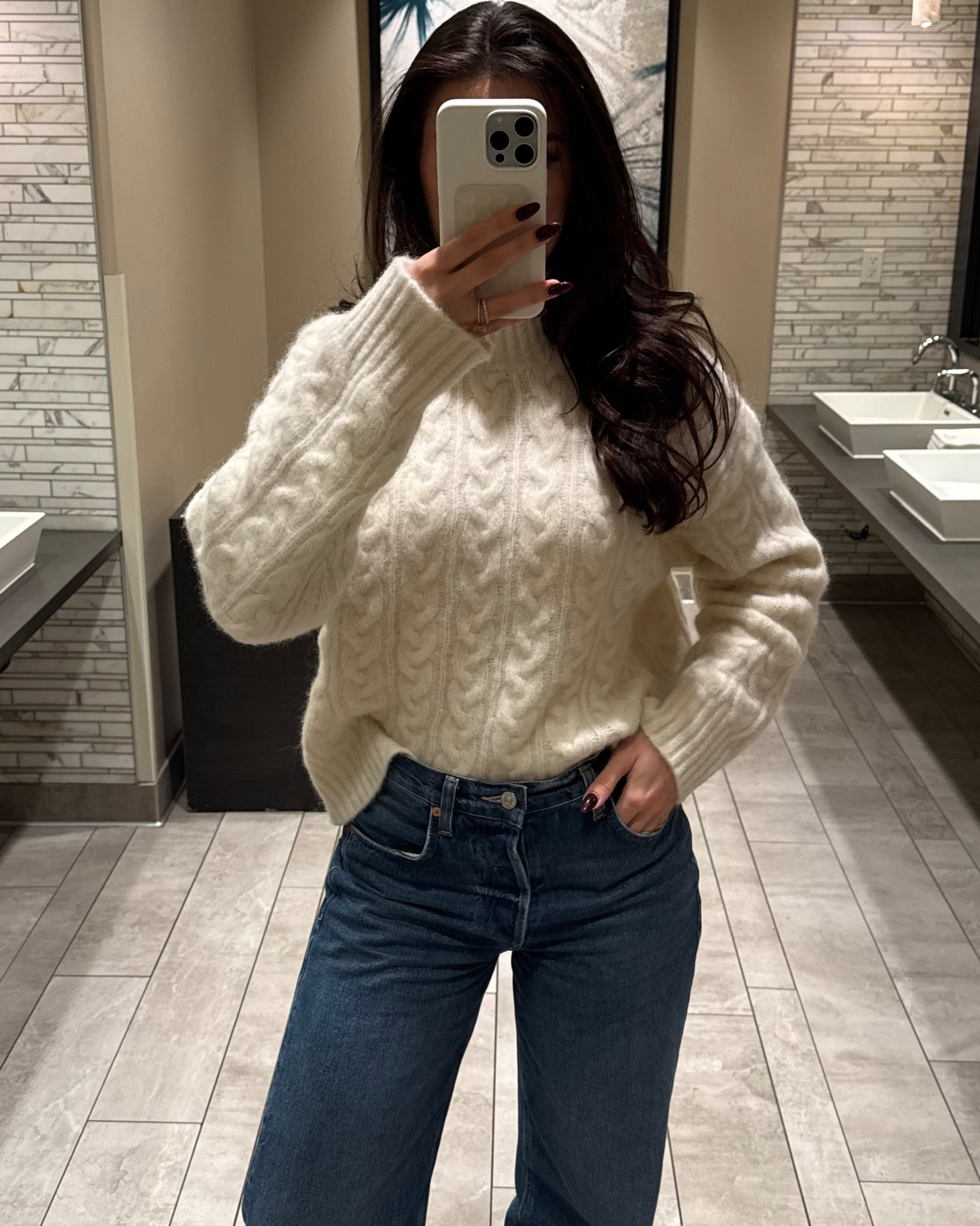 Tahoe ootd🏔️🌨️🧦

#LTKFindsUnder100 #LTKootd